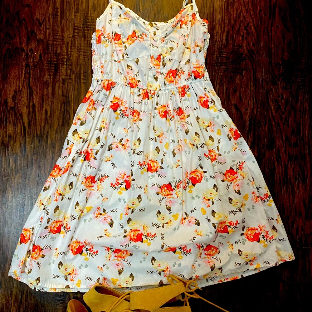 White floral strappy summer dress | 100% cotton